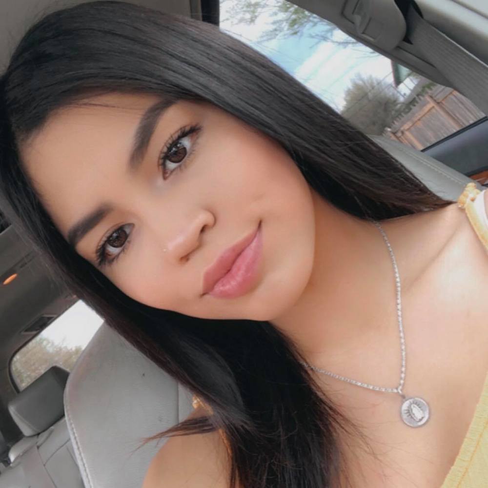 Meet your Posher, Elisa